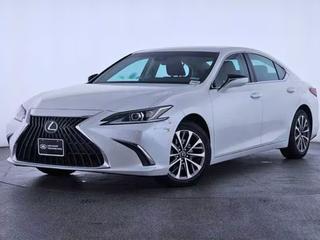2022 Lexus ES 350 Base