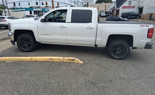 2018 Chevrolet Silverado LT