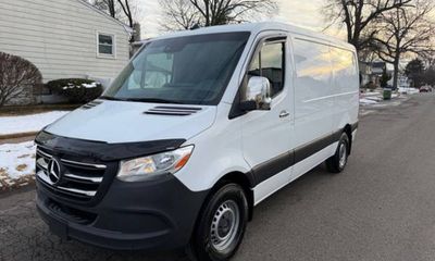 2022 Mercedes-Benz Sprinter 907 VS30