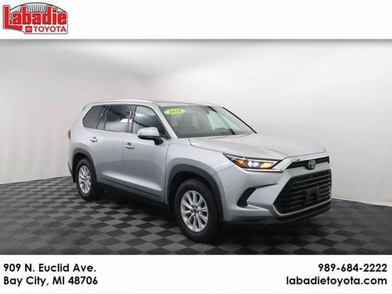 2025 Toyota Grand Highlander — a typically priced live listing