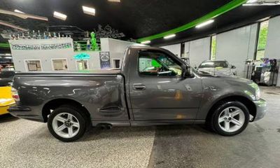 2004 Ford F-150 Heritage Classic Flareside