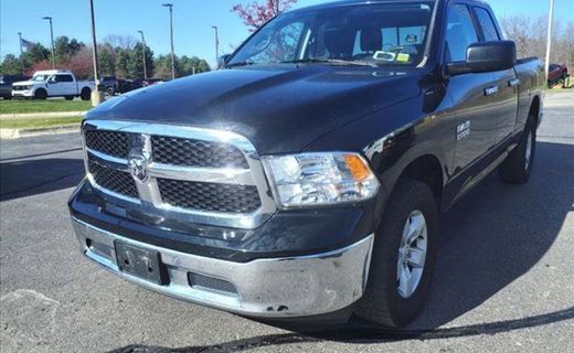 2017 Ram 1500 SLT
