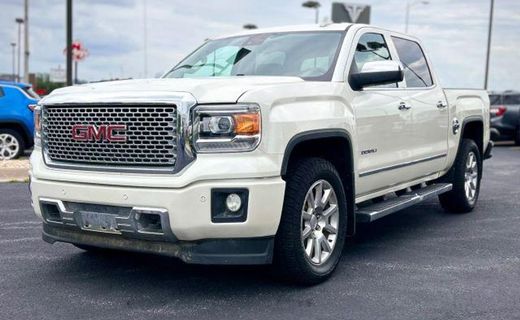 2015 GMC Sierra Denali