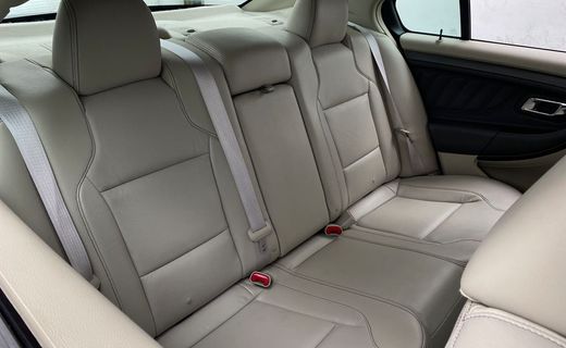 2010 Ford Taurus SEL