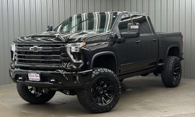 2025 Chevrolet Silverado HD High Country