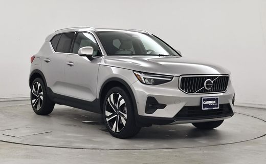 2023 Volvo XC40 Ultimate Bright