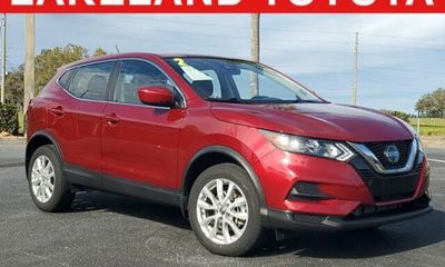 2022 Nissan Rogue Sport S