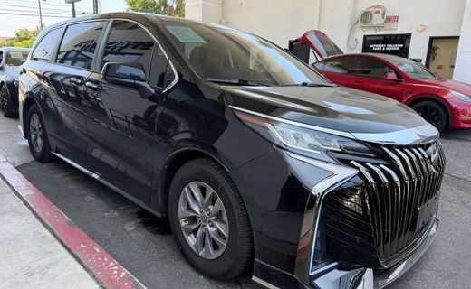 2022 Toyota Sienna XLE