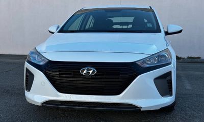 2019 Hyundai Ioniq Blue HEV