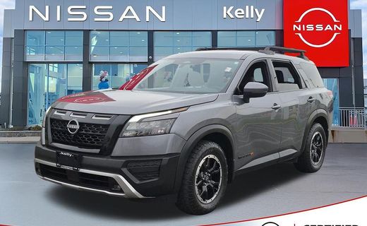 2023 Nissan Pathfinder SV