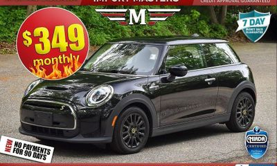 2024 Mini Hardtop SE Hatchback