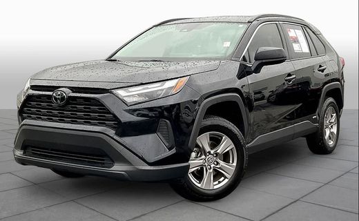 2025 Toyota RAV4 LE