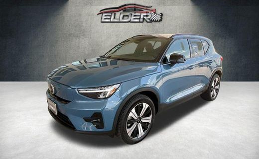 2023 Volvo XC40 Plus Dark