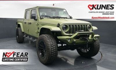 2025 Jeep Gladiator Sport