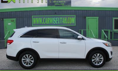 2016 Kia Sorento L LX