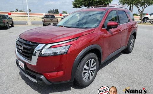 2023 Nissan Pathfinder SL