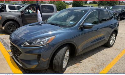 2020 Ford Escape SE