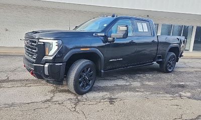 2024 GMC Sierra HD AT4