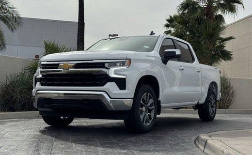 2026 Chevrolet Silverado LT