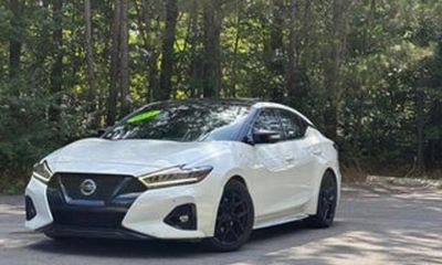 2022 Nissan Maxima SR