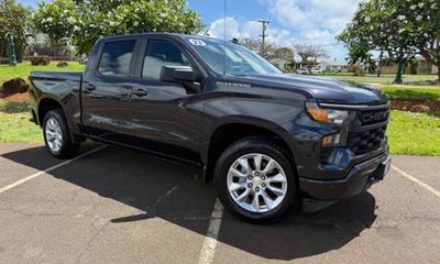 2022 Chevrolet Silverado Custom