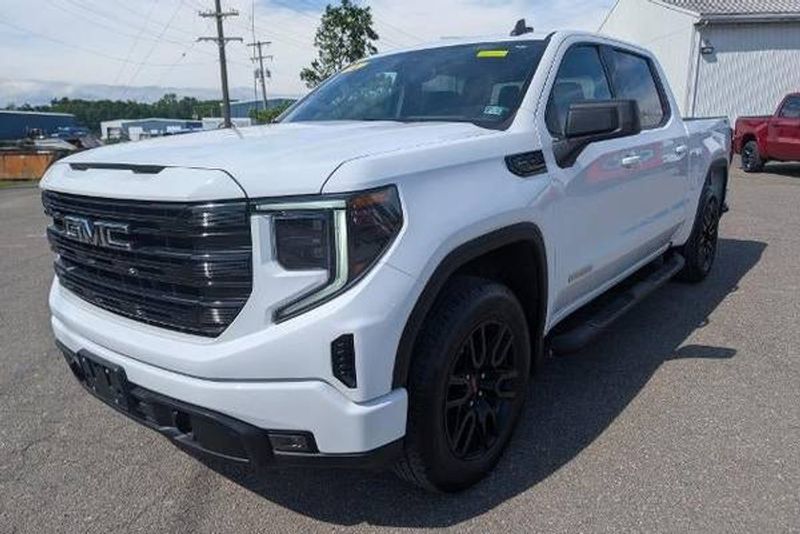 2024 Gmc Sierra 1500 — a typically priced live listing