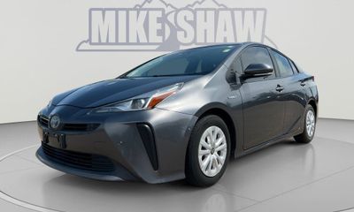 2021 Toyota Prius LE