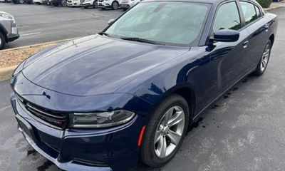 2016 Dodge Charger SXT