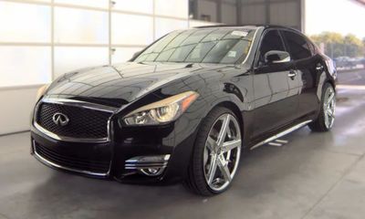 2015 Infiniti Q70L 37