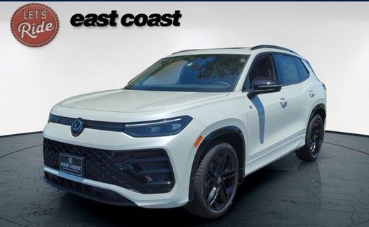 2026 Volkswagen Tiguan SE Black