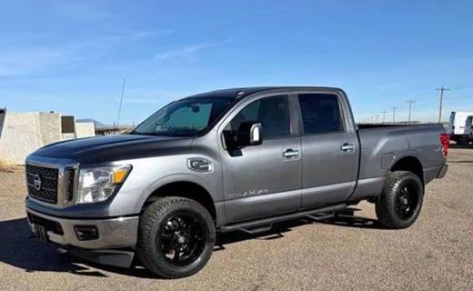 2017 Nissan Titan SV