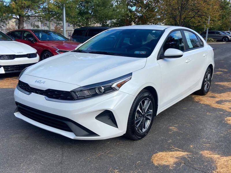 2022 Kia Forte — a typically priced live listing