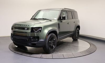 2026 Land Rover Defender 110 S