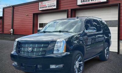 2013 Cadillac Escalade Premium