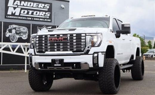 2025 GMC Sierra HD Denali