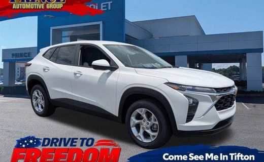 2026 Chevrolet Trax LS