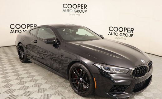 2023 BMW M8
