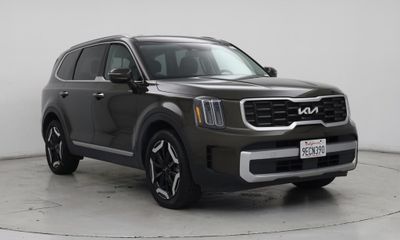 2023 Kia Telluride S