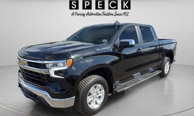 2023 Chevrolet Silverado LT