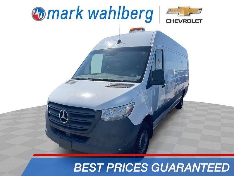 2020 Mercedes-Benz Sprinter — a typically priced live listing