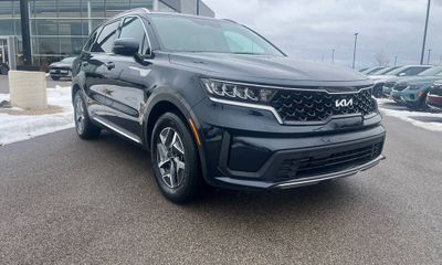 2022 Kia Sorento S
