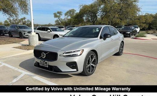 2024 Volvo S60 Plus Dark