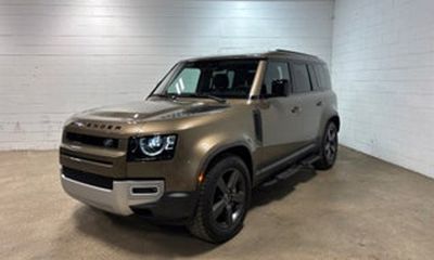 2023 Land Rover Defender 110 SE