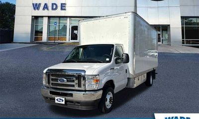 2023 Ford E-450 Super Duty