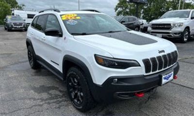 2023 Jeep Cherokee Trailhawk