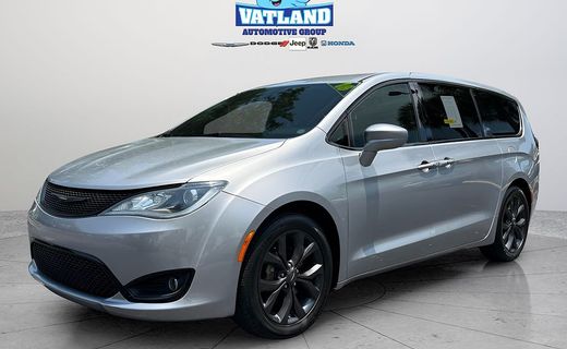 2018 Chrysler Pacifica Touring Plus