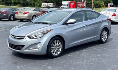 2015 Hyundai Elantra GLS Middle