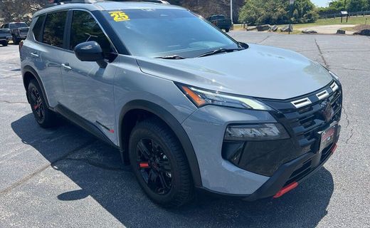 2025 Nissan Rogue SV