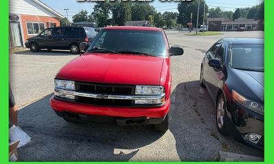 2002 Chevrolet S-10 Pickup XL