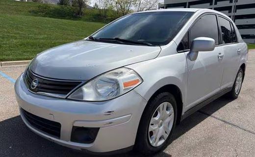 2010 Nissan Versa S